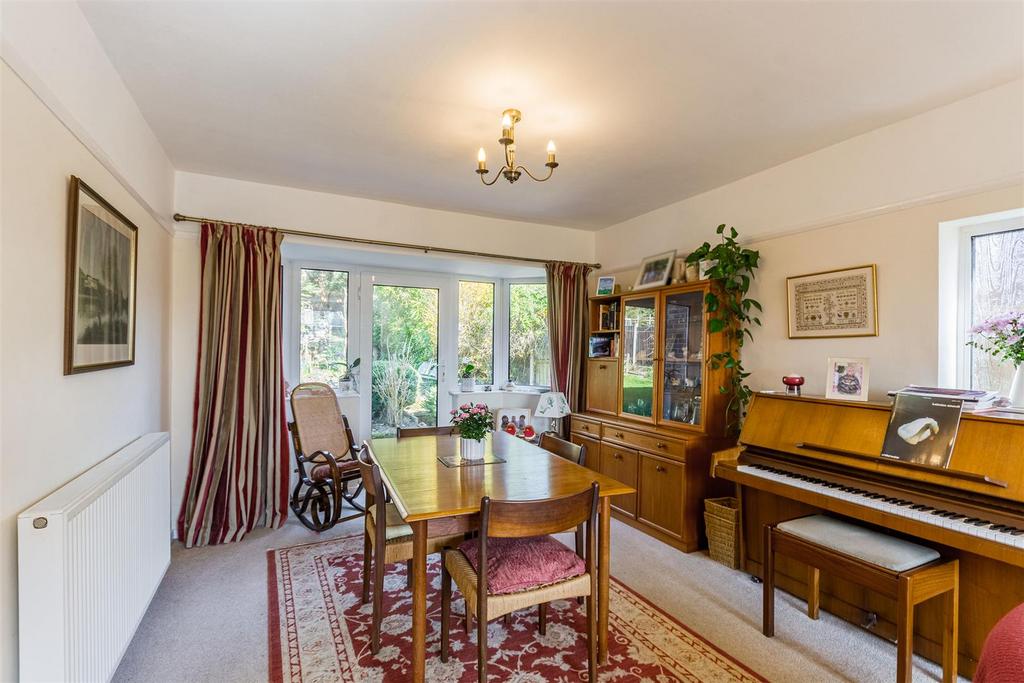 Living dining room
