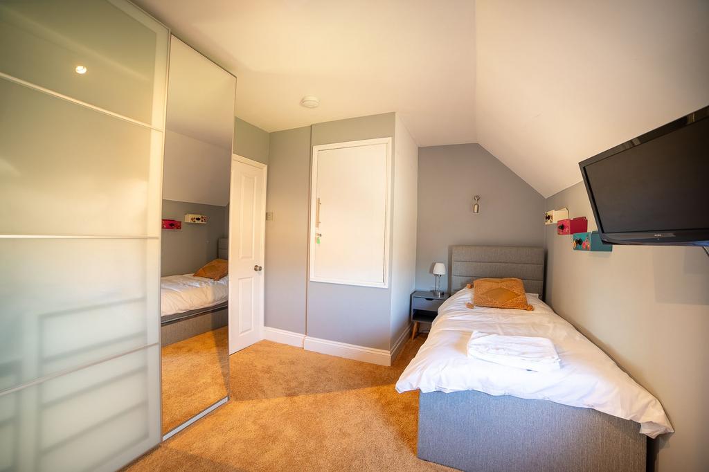 Bedroom 2 - Double currently as a twin