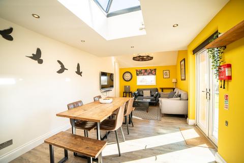 4 bedroom semi-detached house for sale, Jubilee Road, Deal CT14
