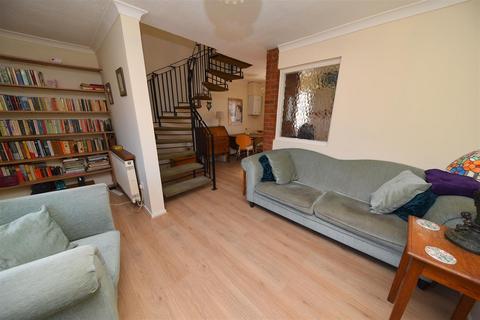 3 Blakemore Close, Birmingham, B32 3DZ
