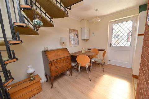 3 Blakemore Close, Birmingham, B32 3DZ