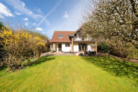 4 bedroom detached house for sale, Penmans Hill, Kings Langley WD4