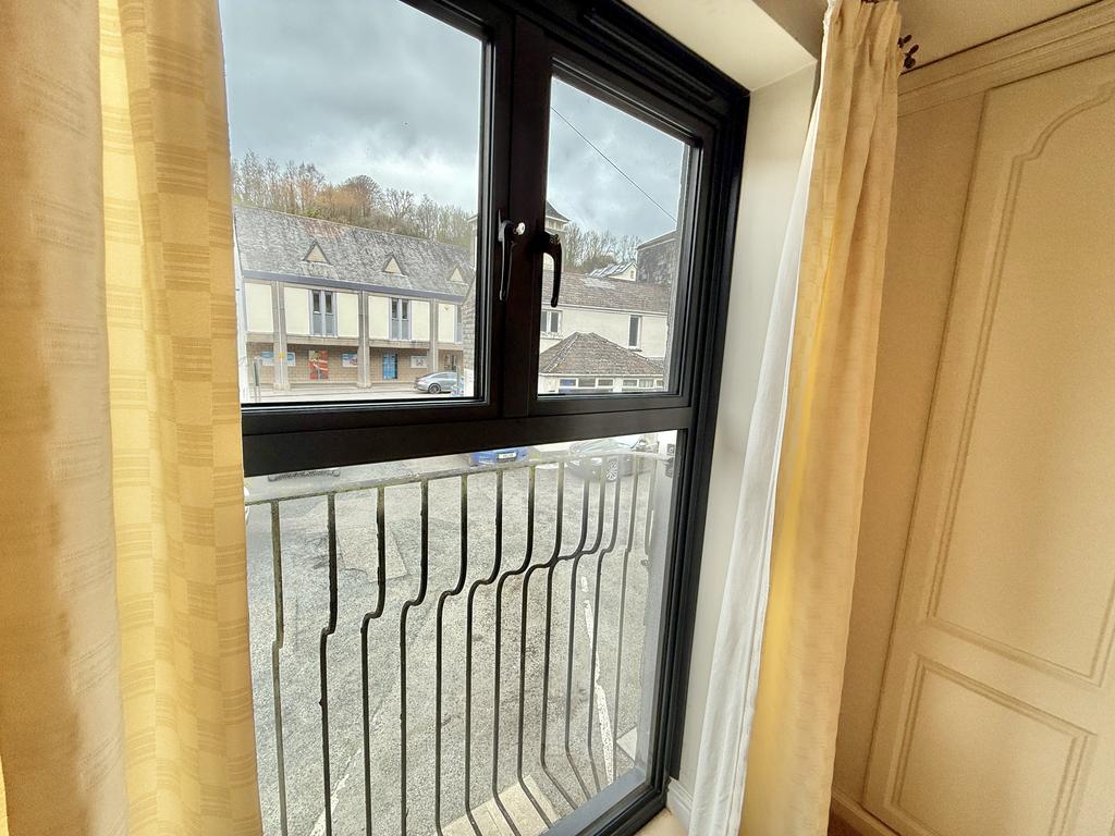 Full length window
