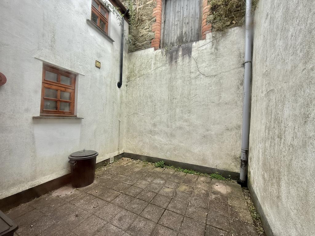 Courtyard Garden