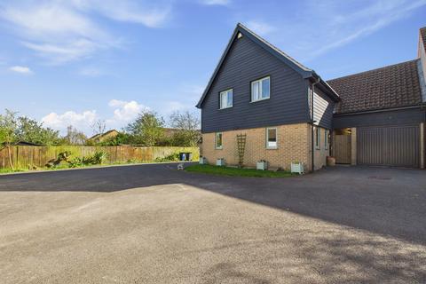 4 bedroom link detached house for sale, Manor Close, Farcet, PE7