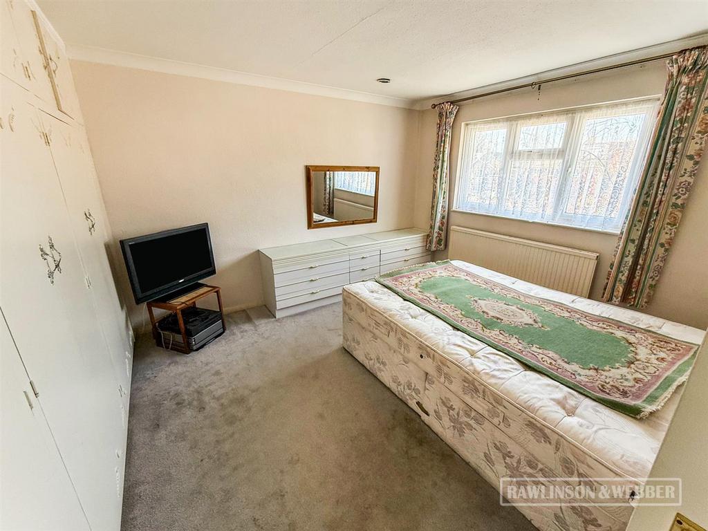 Main bedroom.jpg
