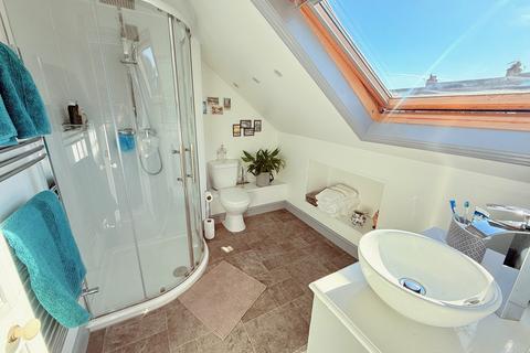 41 Avondale Road, Shipley, BD18 4QR