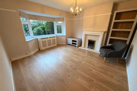 4 bedroom semi-detached house to rent, Makinson Avenue, Horwich, Bolton, BL6