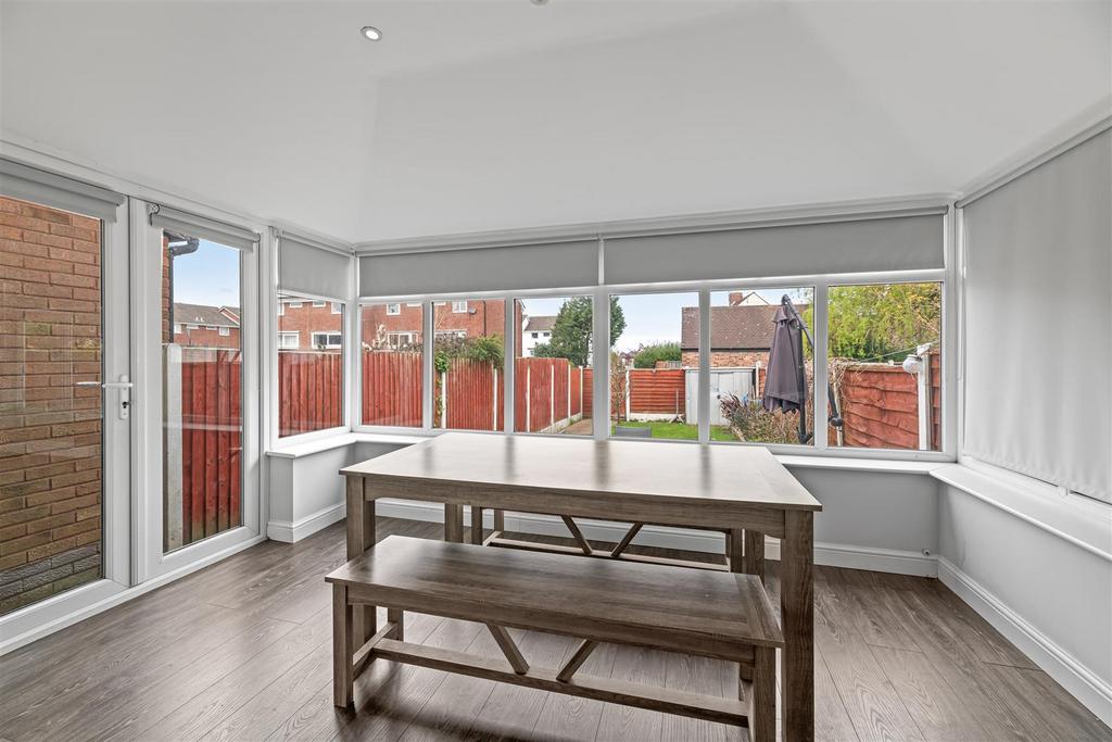 Dining/Conservatory