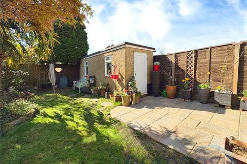 10 Willow Way, Aldershot, GU12 4AZ