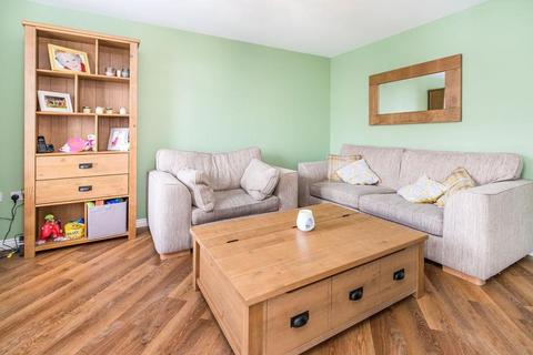 3 bedroom semi-detached house to rent, Paton Way, Darlington DL1