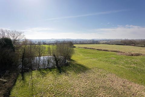 3 bedroom detached house for sale, Upper Heyford, Northamptonshire, NN7