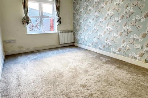 2 bedroom apartment for sale, Goda Road, Littlehampton BN17