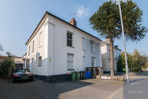 42a Alphington Road, Exeter, EX2 8HS