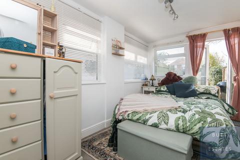 42a Alphington Road, Exeter, EX2 8HS