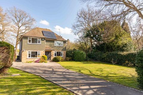 1 Clayford, Dormansland, Lingfield, RH7 6PR