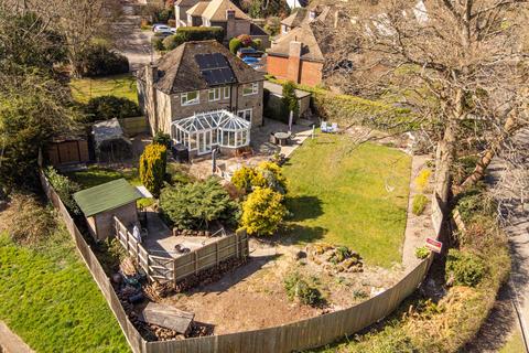 1 Clayford, Dormansland, Lingfield, RH7 6PR