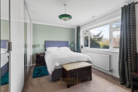 1 Clayford, Dormansland, Lingfield, RH7 6PR