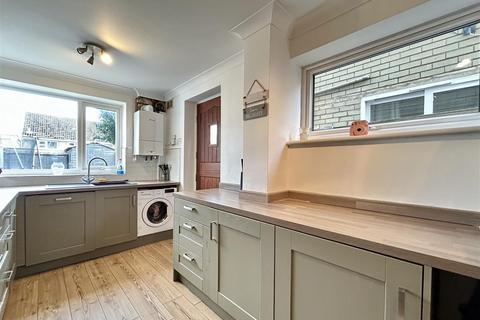 130 Blakedown Road, Halesowen, B63 4QL