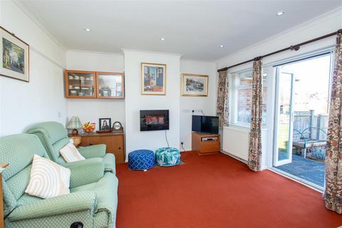 3 Curzon Close, Orpington, BR6 9NP
