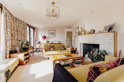 11 Lugton Brae, Dalkeith, EH22 1JX