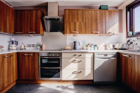 11 Lugton Brae, Dalkeith, EH22 1JX