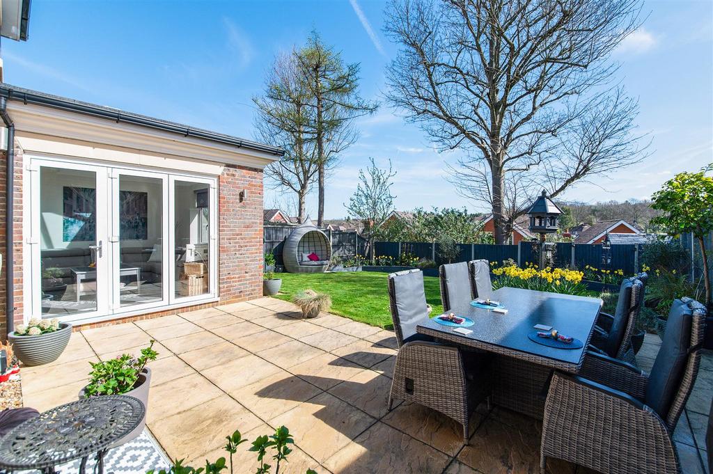 MIMOSA CLOSE,10 - (12).jpg