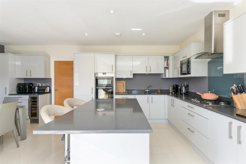 MIMOSA CLOSE,10 - (10).jpg