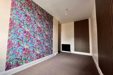 2 bedroom flat for sale, Wingrove Gardens, Fenham, Newcastle upon Tyne, NE4