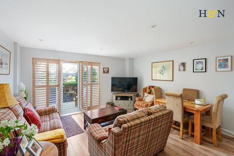 2 bedroom flat for sale, New Church Road, Hove BN3