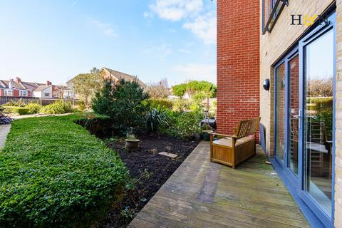 2 bedroom flat for sale, New Church Road, Hove BN3