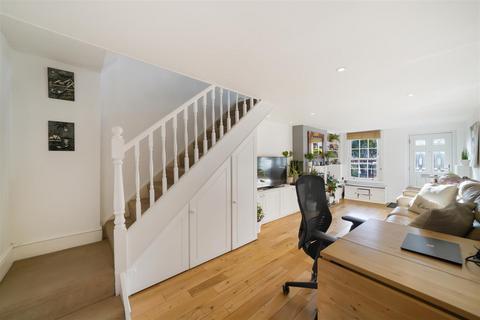 2 bedroom cottage for sale, Watford Road, Wembley