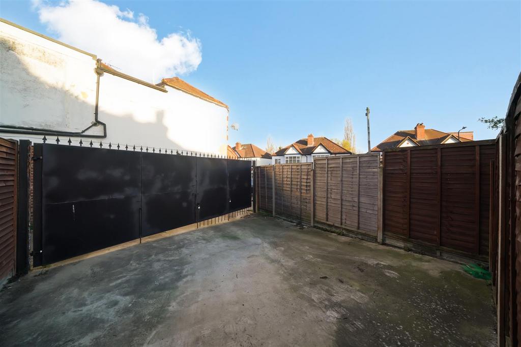 172 Watford Road - te Py D7 Lc Vfi RRkhhmw DN.jpg