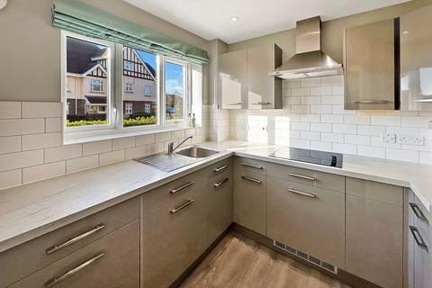 1 bedroom ground floor flat for sale, Rothesay Lodge, Stuart Road, Highcliffe, Dorset. BH23 5FP