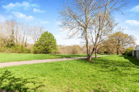 2 bedroom terraced house to rent, Minster Grove, Wokingham, RG41