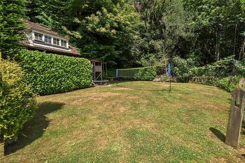 3 Anthony Place, Hindhead, GU26 6BD