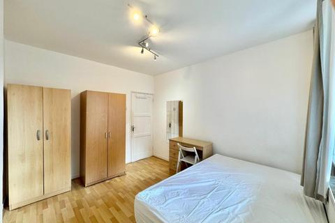 2 bedroom flat for sale, Darling Row, London E1