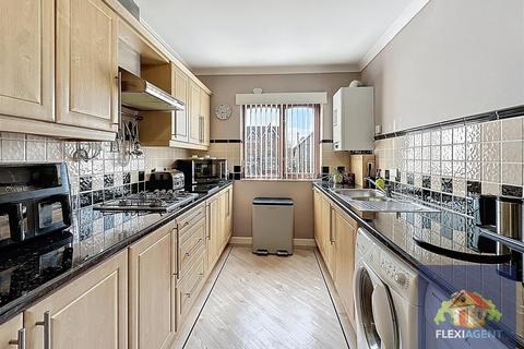 3 bedroom apartment for sale, Park Avenue, Southport PR9