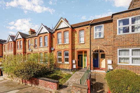 3 bedroom ground floor flat for sale, Lawrence Road, Ealing