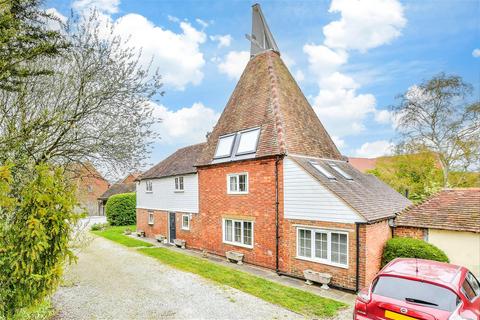 3 bedroom detached house for sale, Marden Road, Staplehurst, Tonbridge, Kent