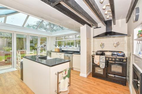 3 bedroom detached house for sale, Marden Road, Staplehurst, Tonbridge, Kent