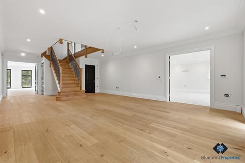 5 bedroom detached house for sale, The Sherwoods, Dagwood Lane, Doddinghurst. CM15