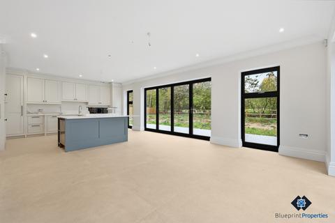 5 bedroom detached house for sale, The Sherwoods, Dagwood Lane, Doddinghurst. CM15