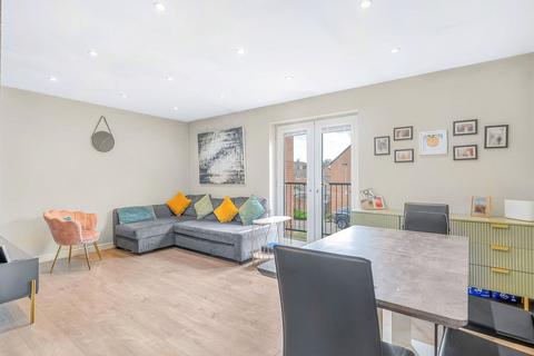 35 Wright Close, Bushey, WD23 2FH