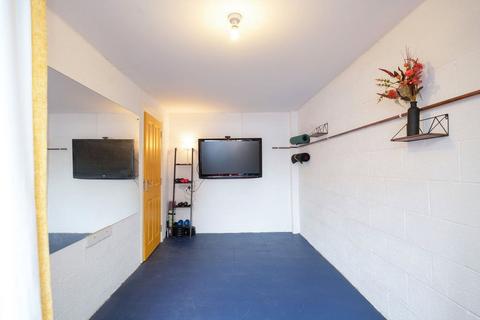 35 Wright Close, Bushey, WD23 2FH
