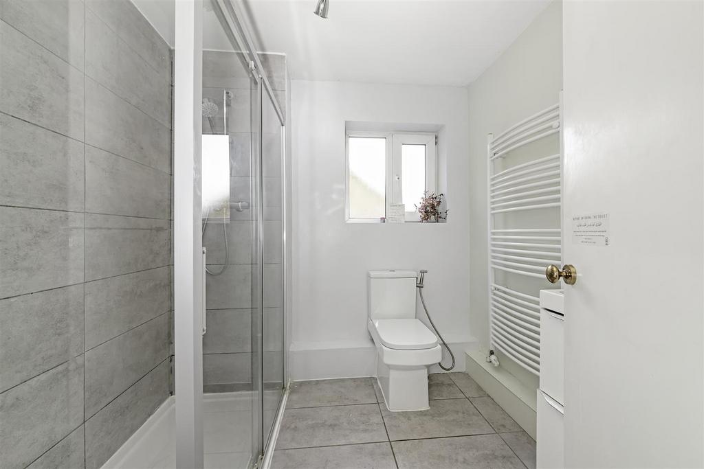 Family Shower Room