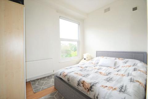 1 bedroom flat to rent, BOUNDS GREEN