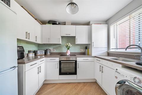 2 bedroom terraced house for sale, Heritage Road, Exeter