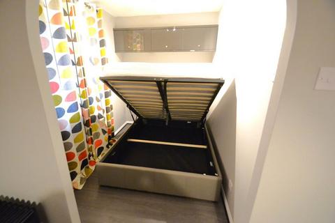 1 bedroom flat to rent, Verona Court, New Cross