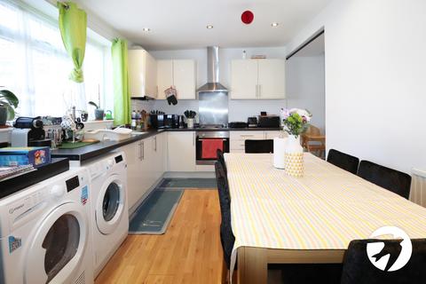 214 Edington Road, London, SE2 9JR